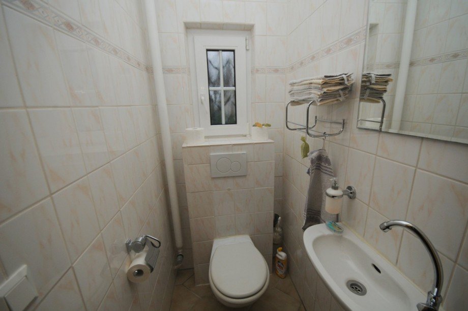 G�ste-WC mit Fenster Einfamilienhaus Duisburg