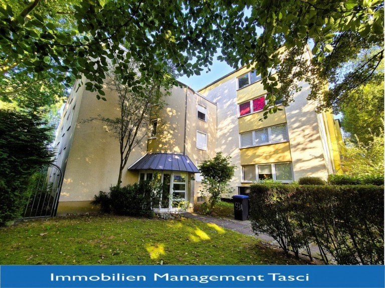 Frontansicht Gelsenkirchen Etagenwohnung Wohnung mit gem�tlichem Balkon. Ein Ort zum Entspannen
