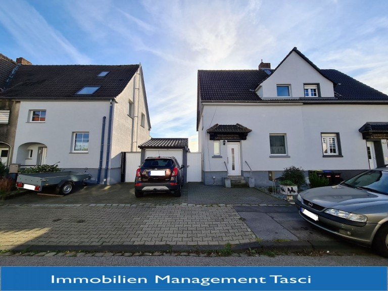 Frontansicht Gelsenkirchen Reihenendhaus Kleines Reihenendhaus in ruhiger Lage