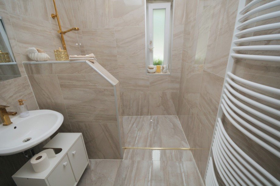 Bad mit Dusche Erdgeschosswohnung Essen