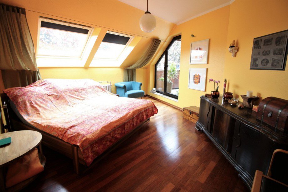 Schlafzimmer Dachgeschosswohnung Oberhausen