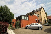 Seitenansicht Gepflegtes Haus f�r Selbstnutzer oder Kapitalanleger