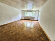 Wohnzimmer Renovieren und einziehen! Barrierefreie Wohnung.