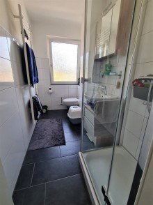 Bad 1. OG li TOP gepflegte Anlageimmobilie