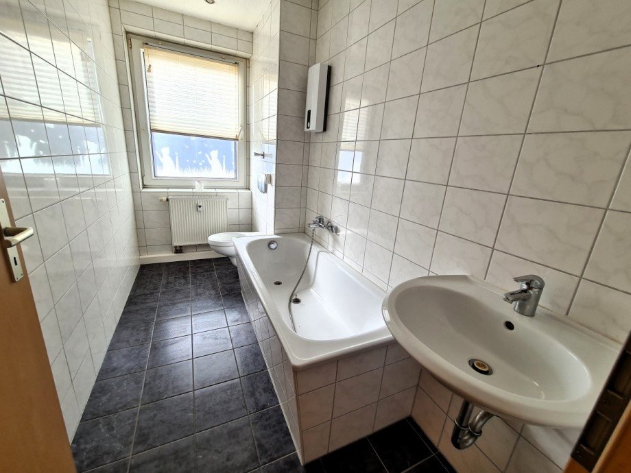 Bad 2. OG li Mehrfamilienhaus Gelsenkirchen