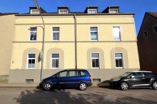 Frontansicht Zwei Eigentumswohnungen auf einer Etage, einzeln oder zusammen zu verkaufen
