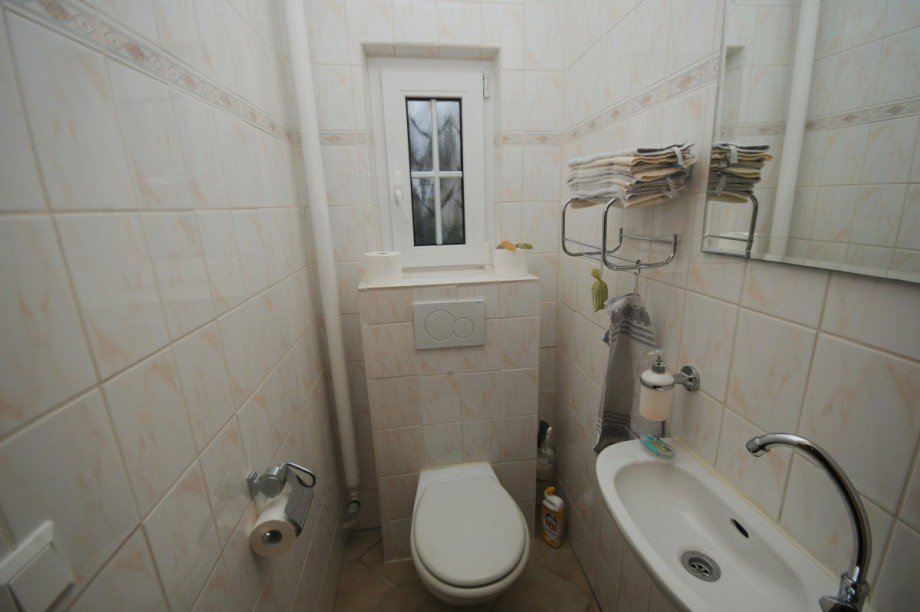 G�ste-WC mit Fenster Einfamilienhaus Duisburg