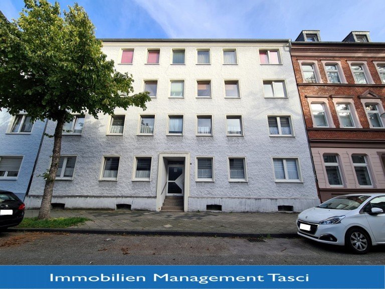 Frontansicht mit Logo Gelsenkirchen Etagenwohnung Modernisierte 2-Zimmer-Wohnung