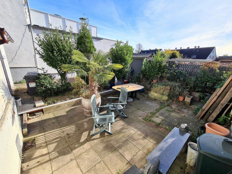 kleiner Garten - Terrasse rechte Seite Reihenendhaus Gelsenkirchen