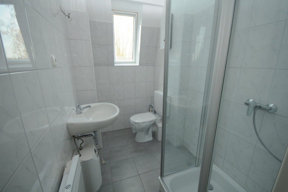 Badezimmer DG Mehrfamilienhaus Essen