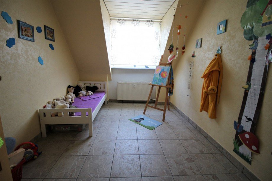 Kinderzimmer 2 Dachgeschosswohnung Gelsenkirchen