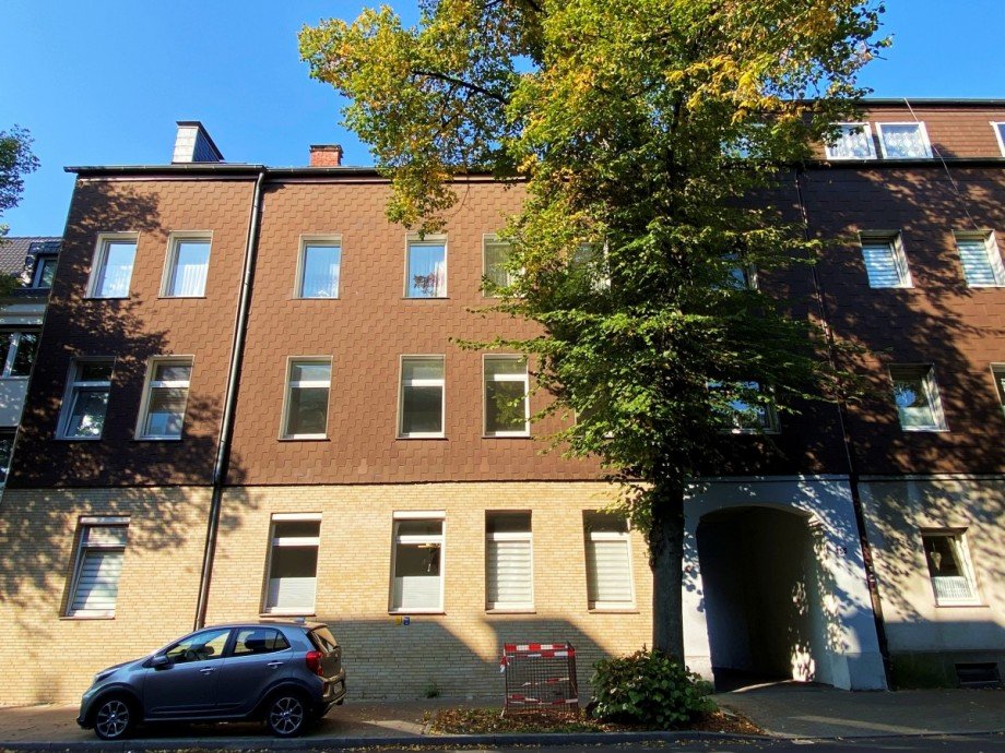 Vorderansicht Mehrfamilienhaus Essen