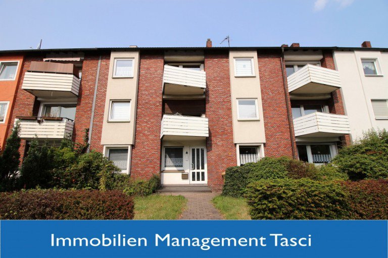Frontansicht mit Logo Gelsenkirchen Etagenwohnung Umfangreich m�blierte Wohnung mit Balkon
