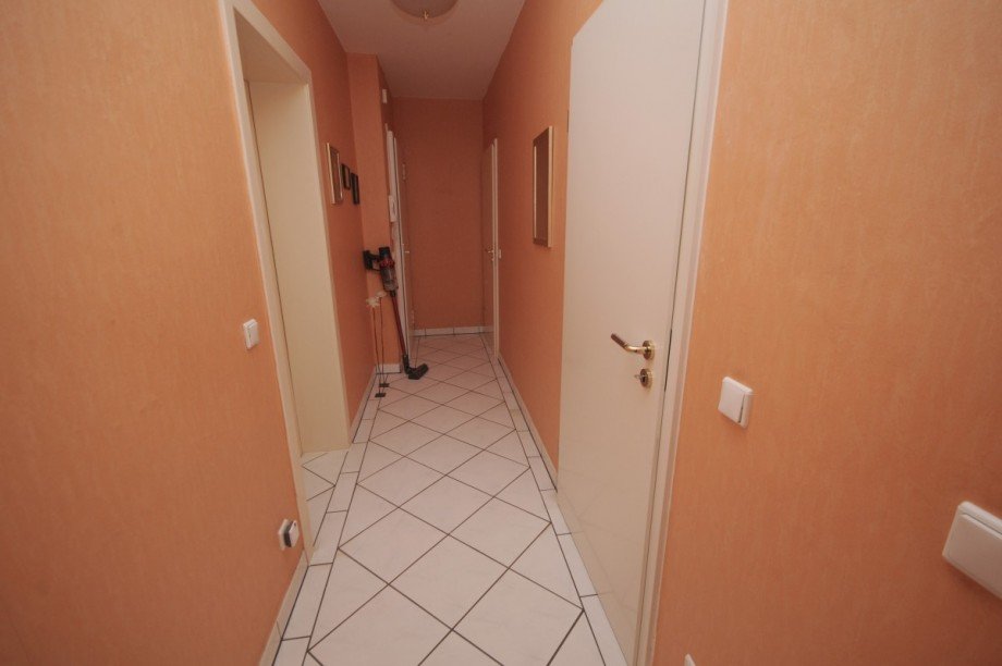 Wohnungsflur im OG. Mehrfamilienhaus Gelsenkirchen