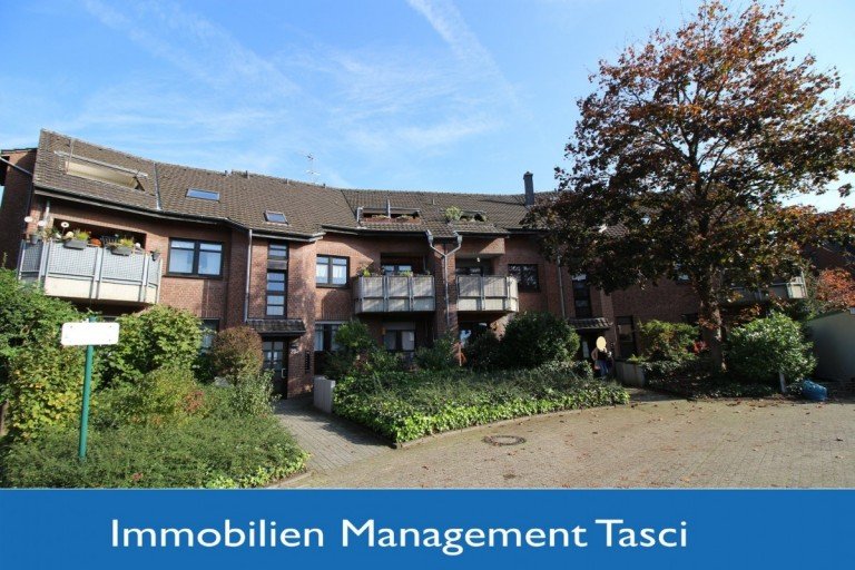 Hausansicht Oberhausen Dachgeschosswohnung Charmante Dachgeschosswohnung, ruhig und trotzdem zentral
