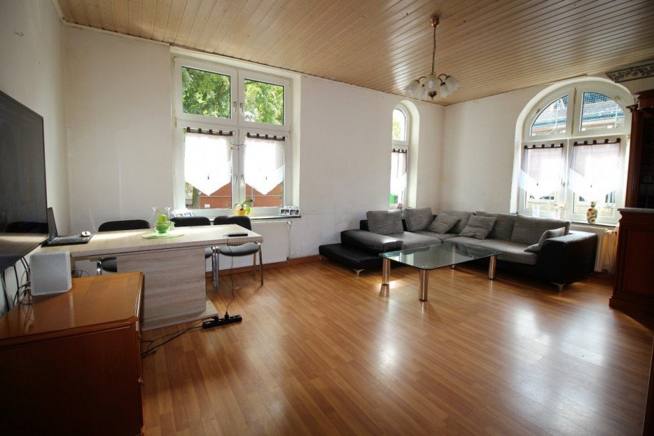 Wohnzimmer 1. OG Mehrfamilienhaus Gelsenkirchen