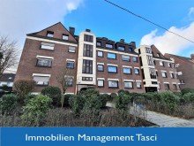 Frontansicht Tolle Eigentumswohnung, auf Wunsch mit 2 Garagen