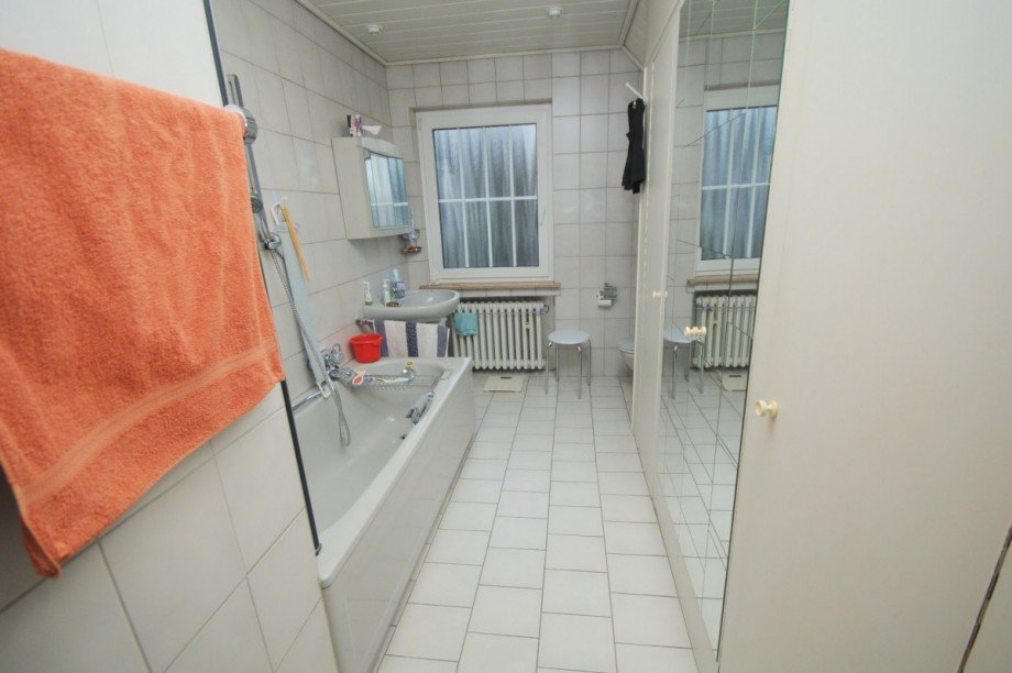 Tageslichtbad mit Fenster Einfamilienhaus Duisburg