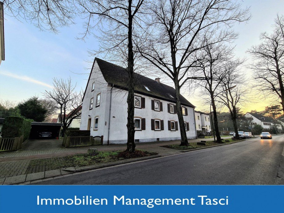 Frontansicht Zweifamilienhaus Marl