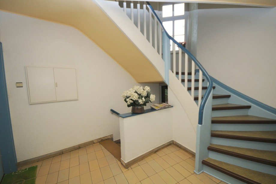 Hausflur, Eingangsbereich Mehrfamilienhaus Essen