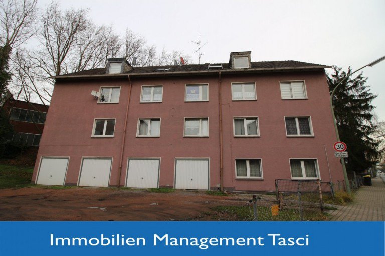 R�ckansicht Gelsenkirchen Etagenwohnung Nur noch tapezieren und einziehen