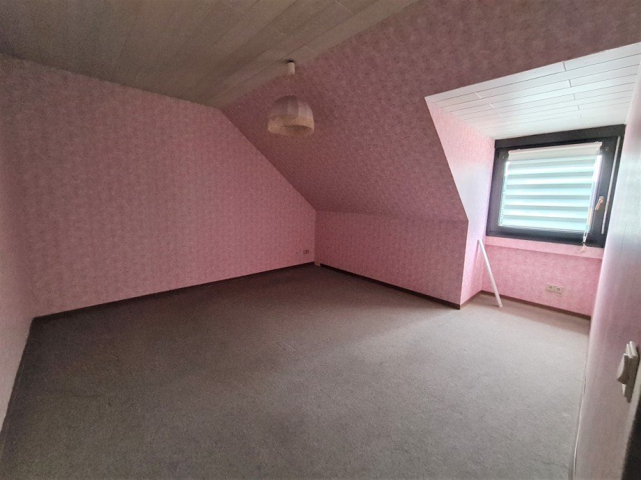 Schlafzimmer 2. OG Zweifamilienhaus Marl