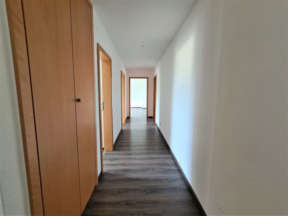 Diele m. Einbauschrank Dachgeschosswohnung Essen