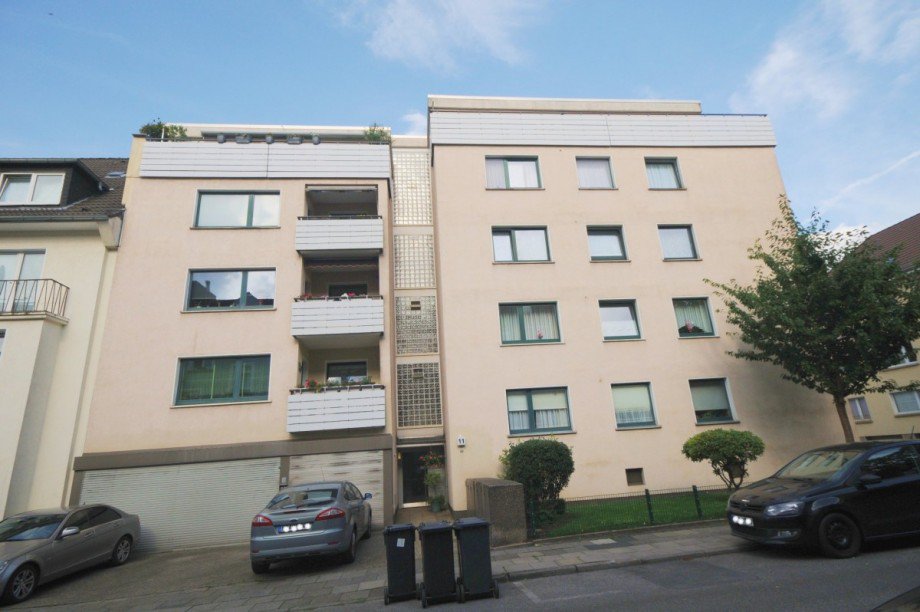 Hausansicht Etagenwohnung Essen