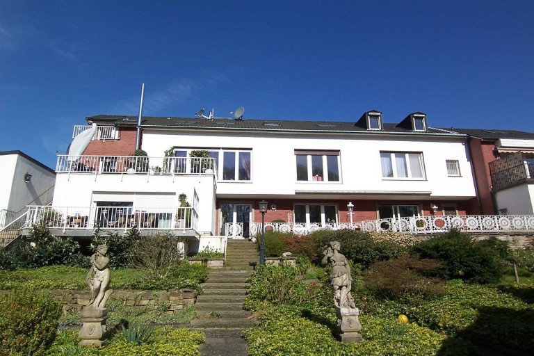 R�ckansicht Pfeil Gelsenkirchen Dachgeschosswohnung Mietwohnung in Bestlage