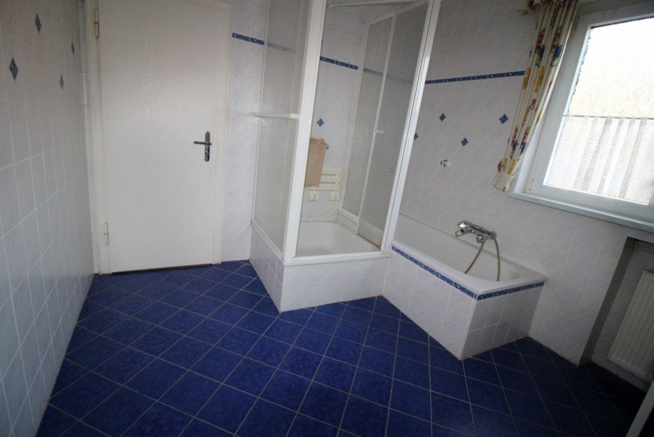 Bad 1. OG Zweifamilienhaus Herne
