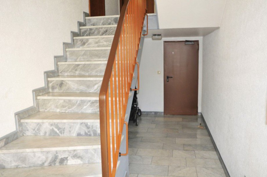 Treppenhaus, Eingangsbereich Etagenwohnung Gelsenkirchen