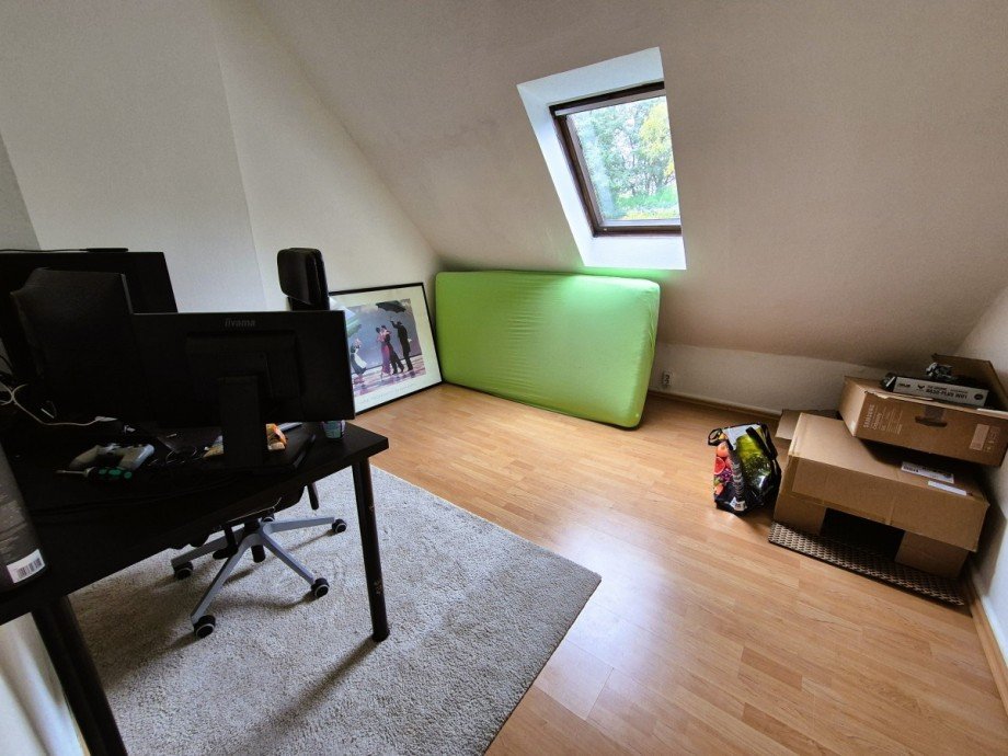 Raum 1 Dachgeschoss Reihenhaus Essen