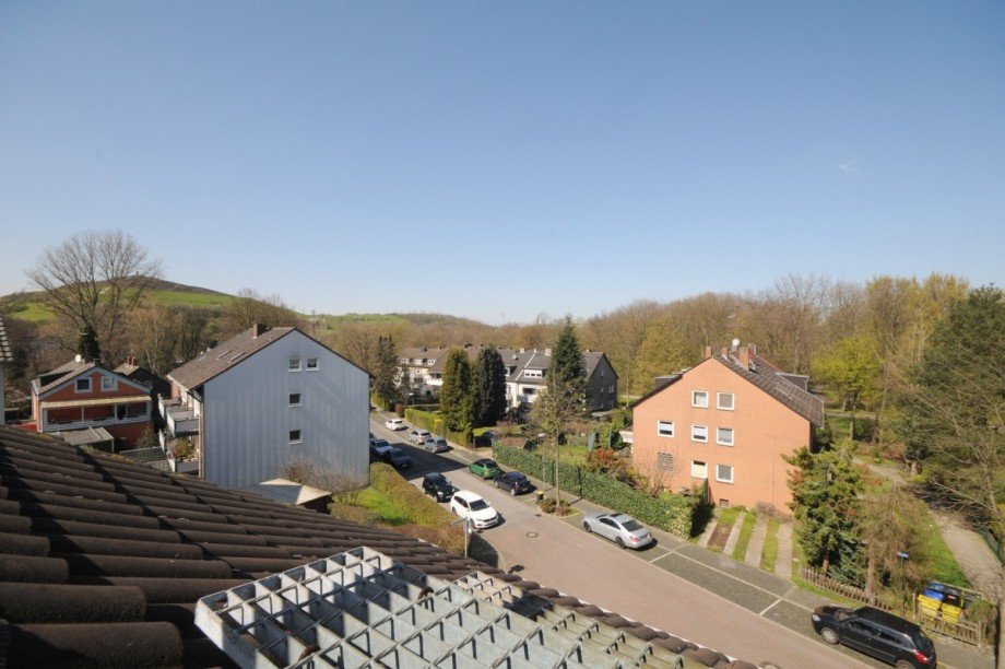 Ausblick aus dem Wohnzimmerfenster Dachgeschosswohnung Gelsenkirchen