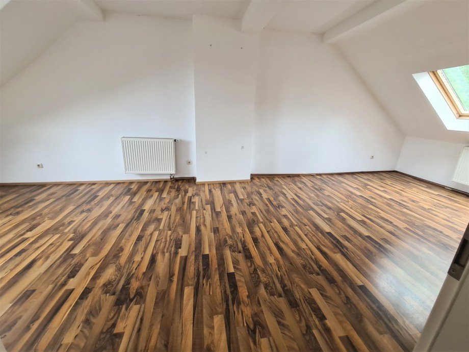 Raum 2 DG Mehrfamilienhaus Gelsenkirchen