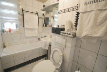 Tageslichtbad m.Wanne Lebensfreude, Eleganz und Wohnstil gut vereint