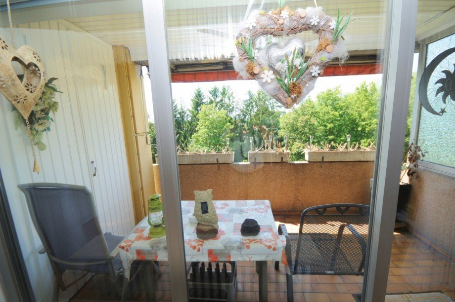 Balkon mit Markise, Deckenventilator u. sep. Abstellraum Etagenwohnung Gelsenkirchen