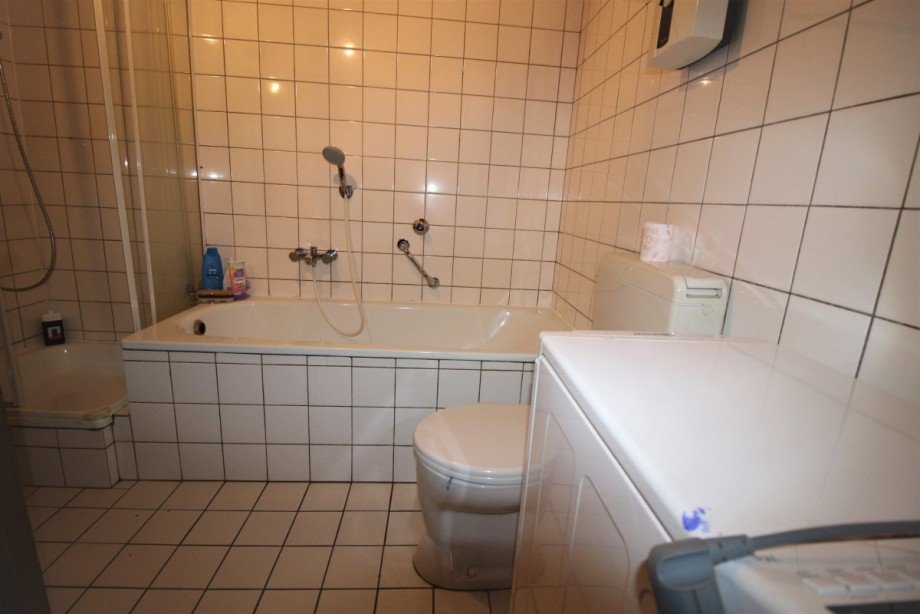2. Bad, 1. OG Mehrfamilienhaus Gelsenkirchen