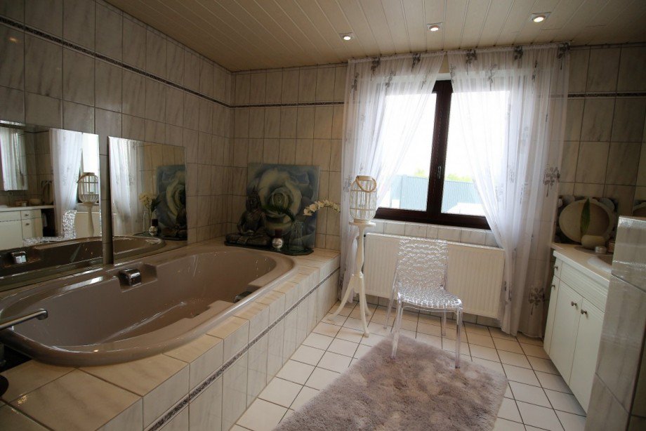 Bad m. Wanne, OG Maisonettewohnung Gelsenkirchen