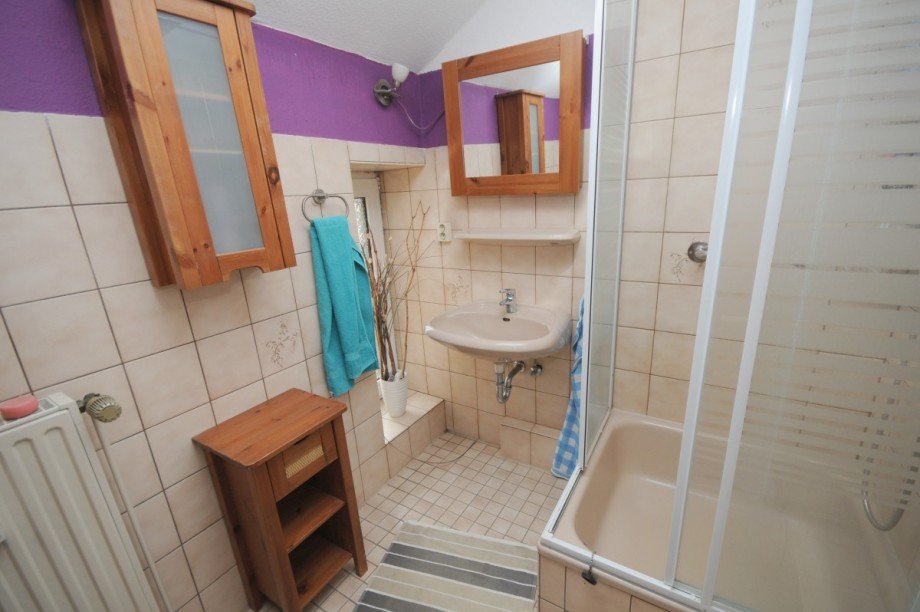 2.Tageslichtbad mit Dusche Maisonettewohnung Gelsenkirchen