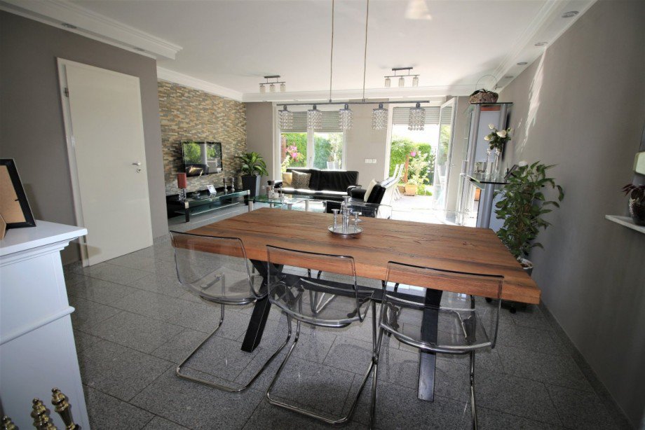 Wohn- Esszimmer Ansicht 2 Reihenendhaus Bottrop