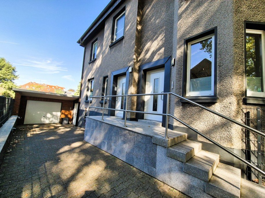 Eing�nge, Garage Zweifamilienhaus Gelsenkirchen