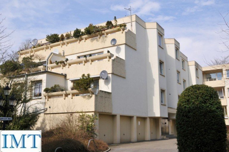 Vorder- u. Seitenansicht m. Lo Gelsenkirchen Etagenwohnung Der Fr�hling ist eine sch�ne Zeit f�r einen Neustart!!