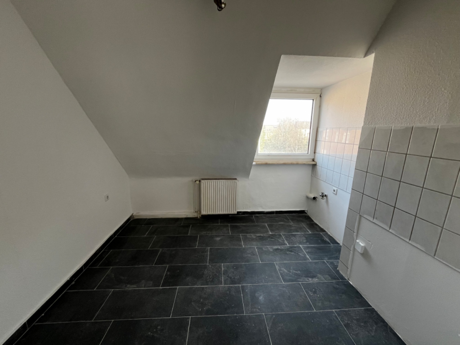 Frisch sanierte 4-Zimmer-DG-Wohnung - Foto 5