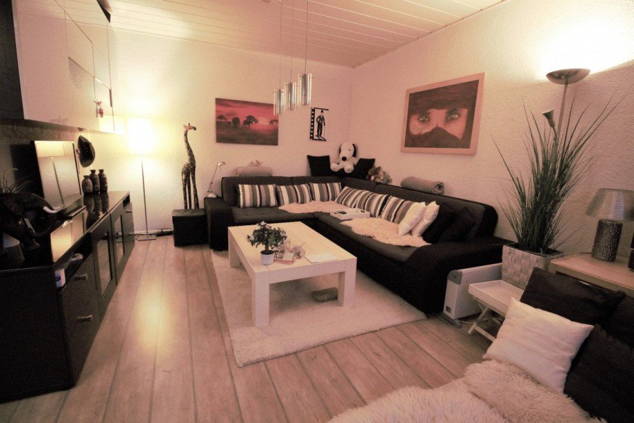 Wohnzimmer 1. OG Mehrfamilienhaus Gelsenkirchen