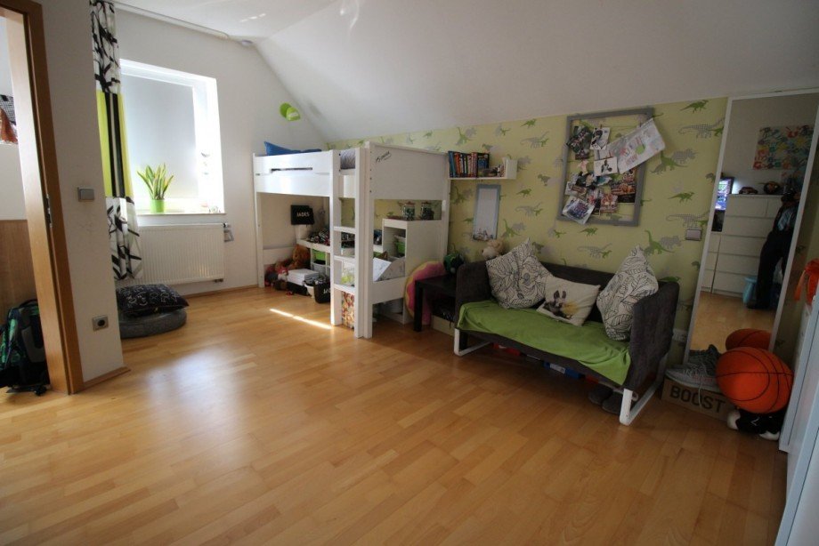Kinderzimmer, ehem. Schlafzimmer Einfamilienhaus Gelsenkirchen