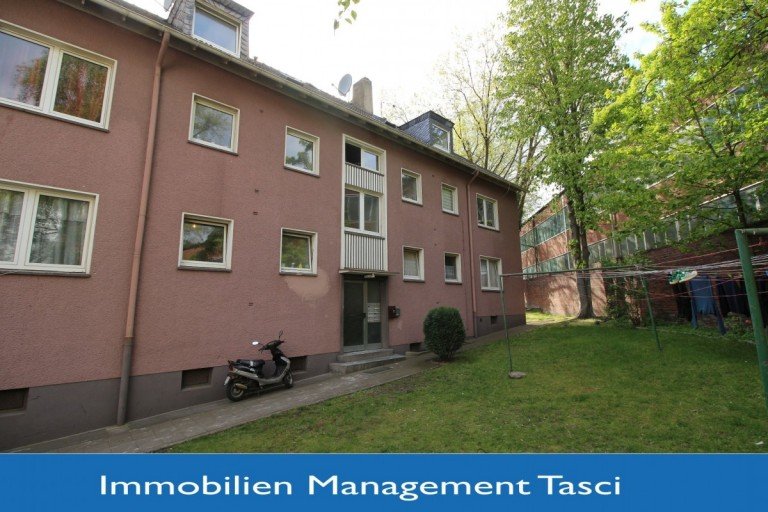  Gelsenkirchen Erdgeschosswohnung Sanierte Eigentumswohnung mit 2 Garagen, nur 35.000 EUR