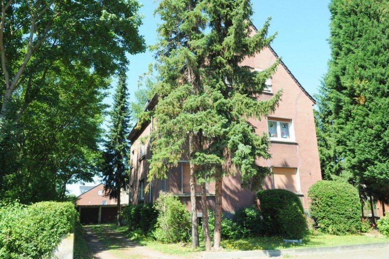 Giebel- u. Seitenteilansicht Gelsenkirchen-Buer Einfamilienhaus Das ist Ihre Gelegenheit