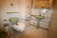  Oben der genussvolle Ausblick, unten die Einkaufsstra�e von Gelsenkirchen