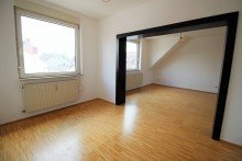 Raum 4 Viel Wohnfl�che zum niedrigen Preis