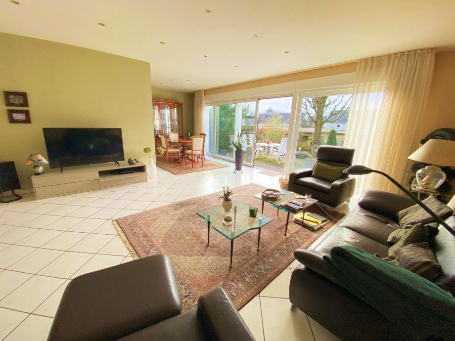 Wohn-Esszimmer Mehrfamilienhaus Gelsenkirchen